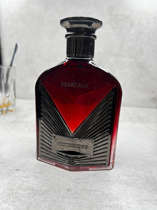 عطرادکلن ویکتوریا از شرکت الحمبرا
